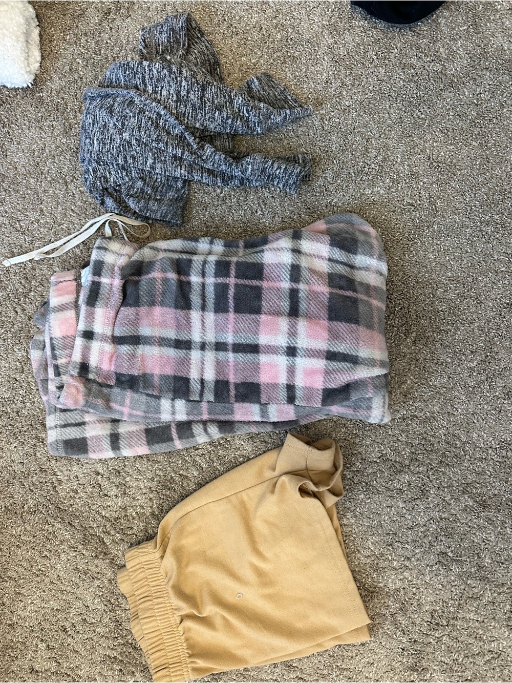 Cozy Plaid Fleece Lounge Pants - Pink & Gray